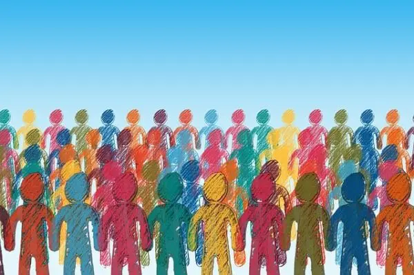 Tekening van een grote groep gekleurde poppetjes