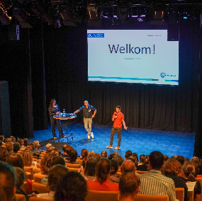 personen met presentatie