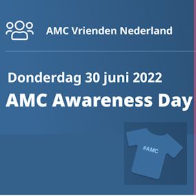Donkerblauwe poster AMC Awareness Day, donderdag 30 juni 2022.