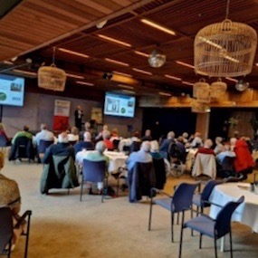 Conferentiezaal van het myositis congres.