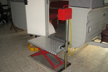 Beeld van: Personenlift voor caravan en camper