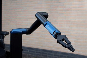 Beeld van: Intelligente robotarm aan je rolstoel