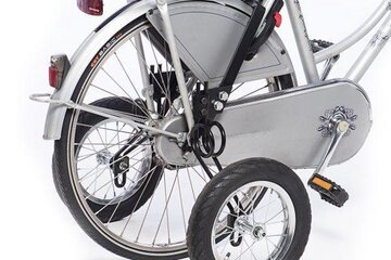 Beeld van: Swinging Wheels
