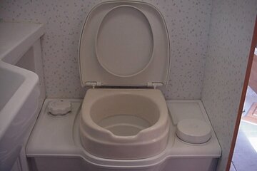 Beeld van: Toiletverhoger caravan/camper