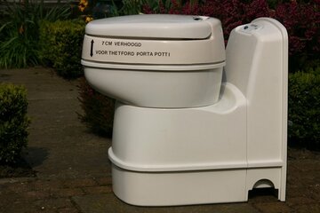 Beeld van: Toiletverhoger caravan/camper